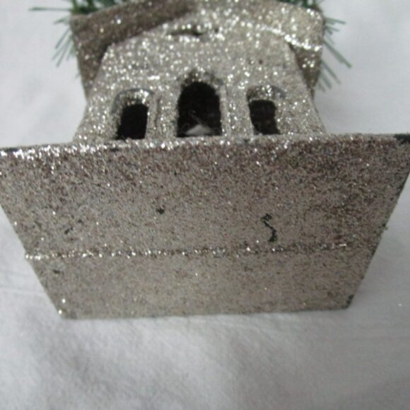SILVER GLITTER CARDBOARD CHURCH - Picture 2 of 4